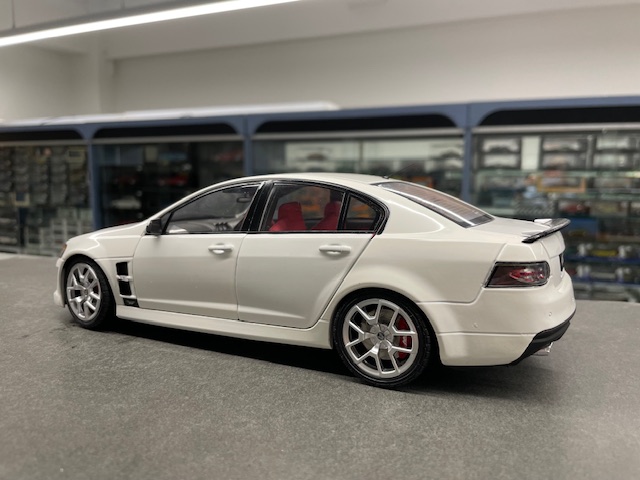 Holden HSV W427, 1:18 Biante - Image 2