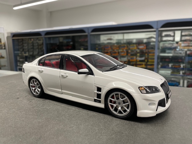 Holden HSV W427, 1:18 Biante - Image 4