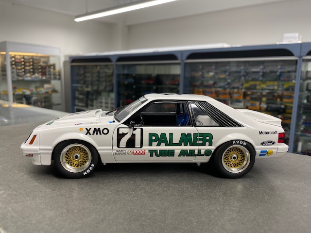Ford Mustang GT, 1:18 Classic - Image 2