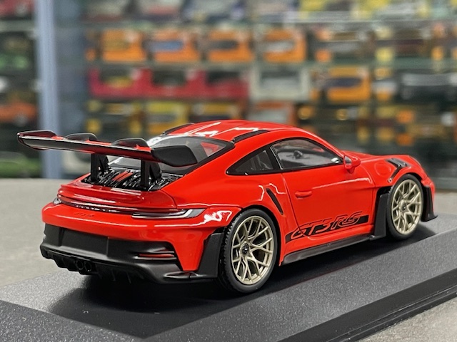 Porsche 992 GT3 RS, 1:43 Minichamps - Image 2