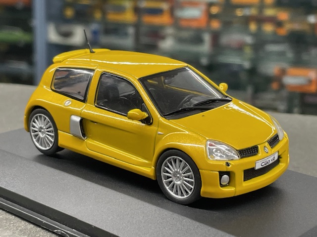 Renault Clio V6, 1:43 Solido - Image 3
