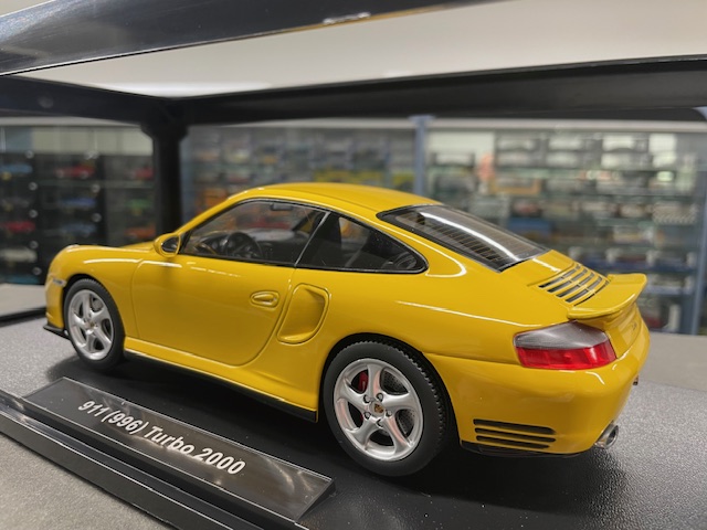 Porsche 996 Turbo, 1:18 KK-Scale - Image 3
