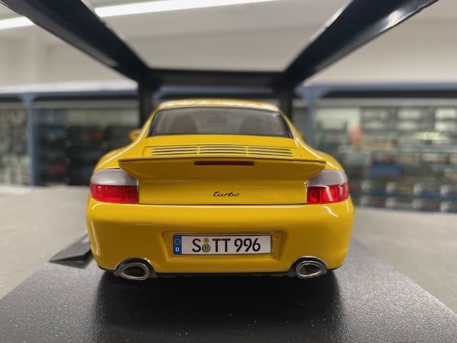 Porsche 996 Turbo, 1:18 KK-Scale - Image 4