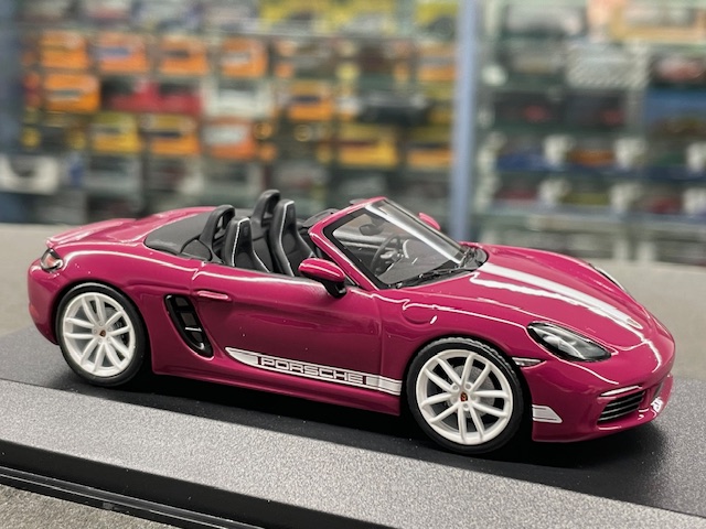 Porsche 718 Boxster, 1:43 Minichamps - Image 3