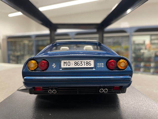 Ferrari 328 GTS, 1:18 KK-Scale - Image 3