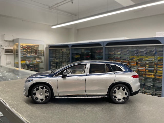 Mercedes-Maybach EQS 680, 1:18 NZG - Image 2