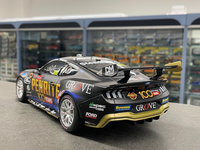 Ford Mustang GT, 1:18 Authentic - Image 3