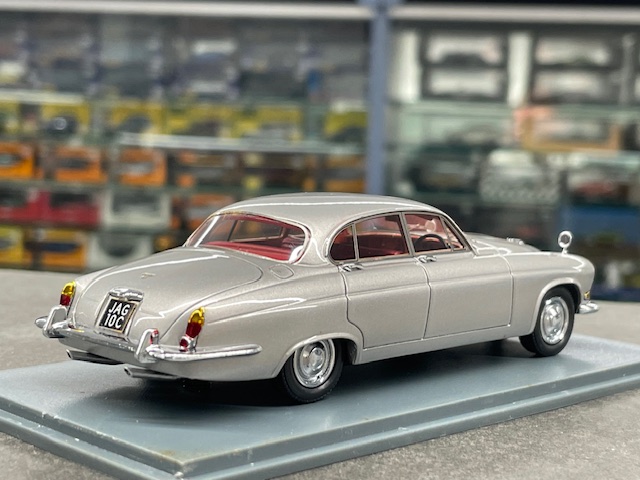 Jaguar mark X, 1:43 NEO - Image 3