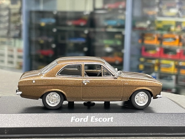 Ford Escort, 1:43 Maxichamps - Image 3