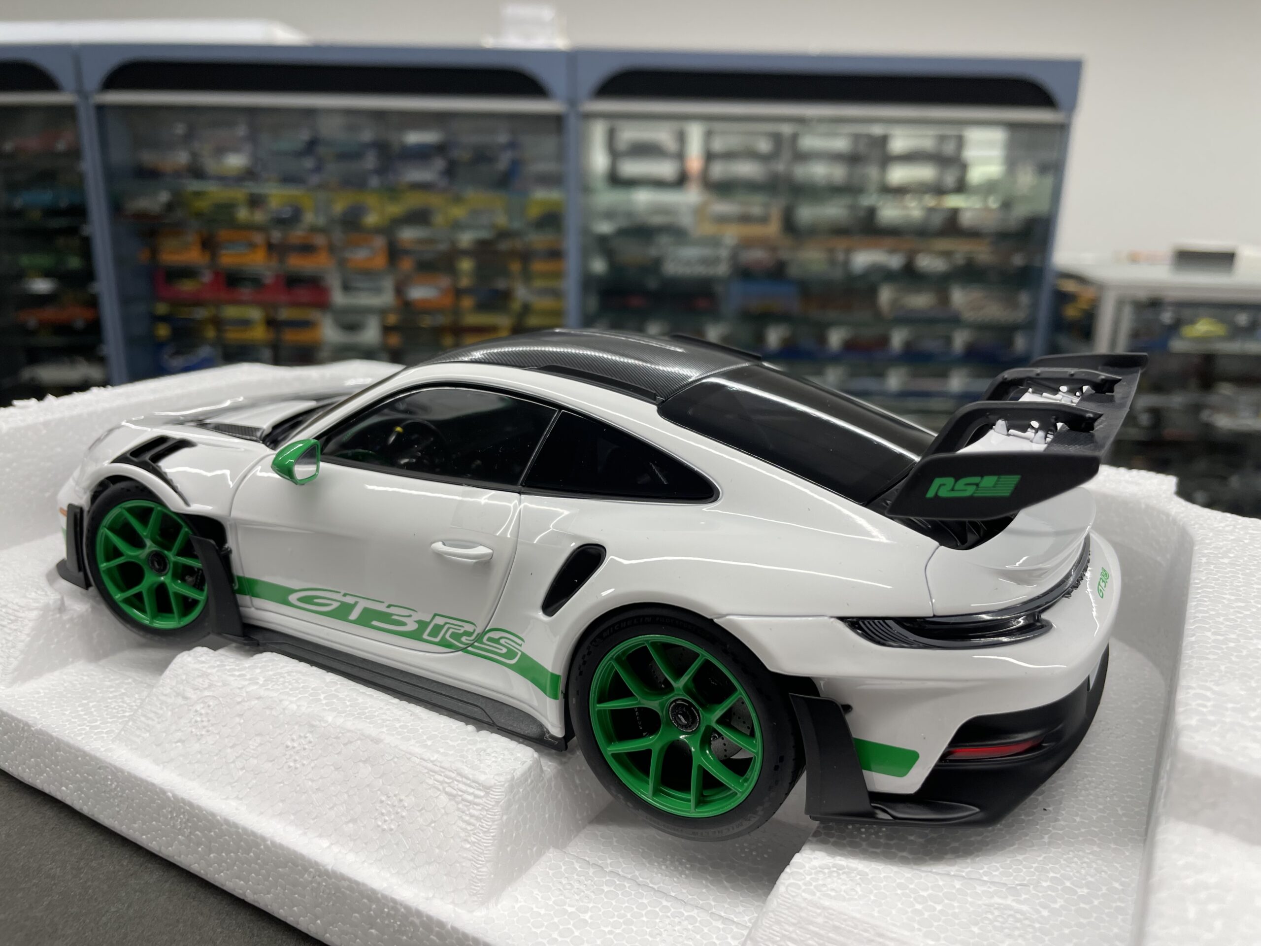 Porsche 911 GT3 RS, 1:18 Norev - Image 3