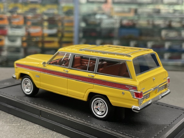 Jeep Grand Wagoneer, 1:43 Top Marques - Image 2