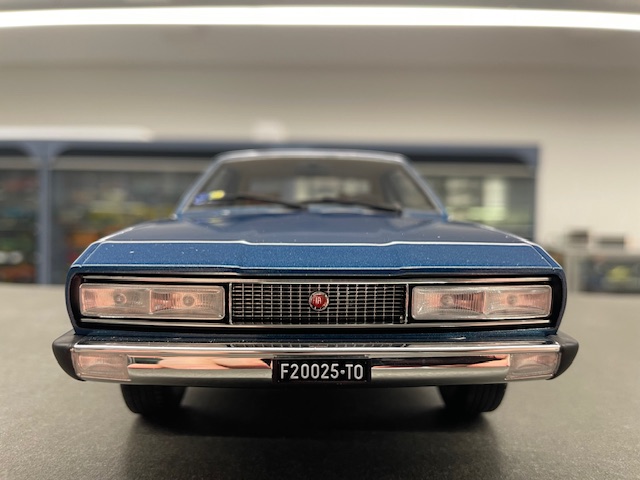 Fiat 130 Coupe, 1:18 Laudo - Image 2