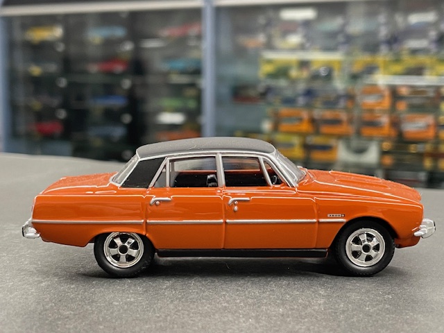 Rover 3500S, 1:43 Vanguards - Image 3