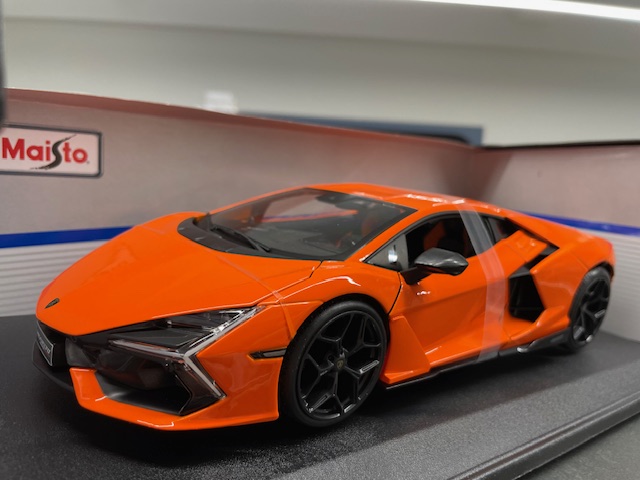 Lamborghini Revuelto, 1:18 Maisto - Image 2