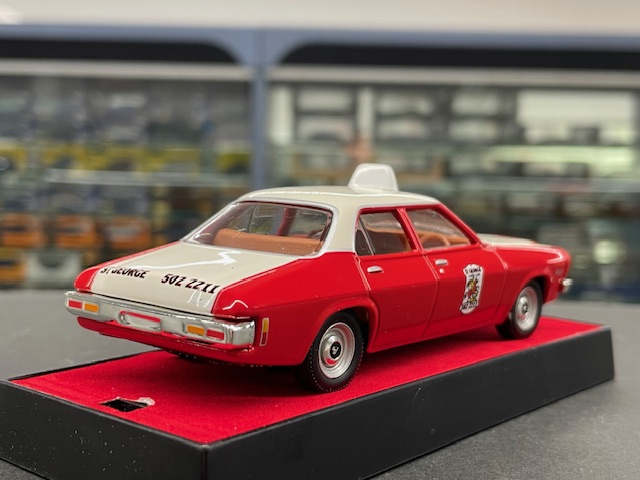 Holden HQ Belmont, 1:43 Trax - Image 2