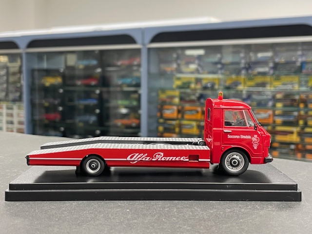Alfa Romeo A12 transporter, 1:43 Mitica - Image 3