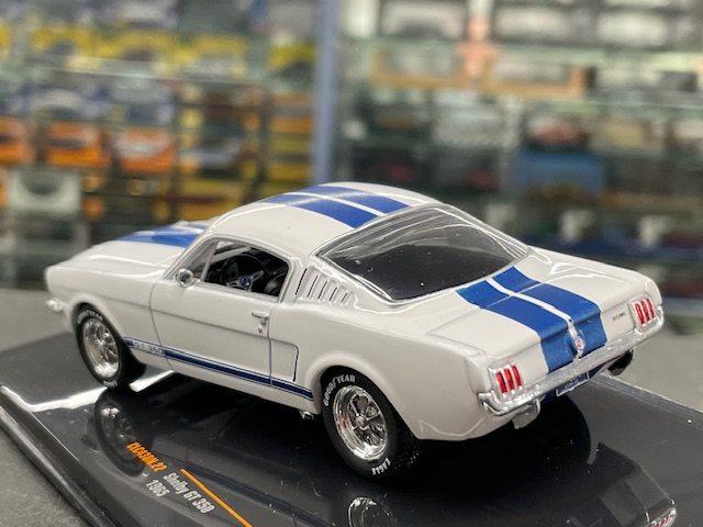 Shelby GT 350, 1:43 IXO - Image 2