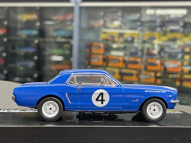 Ford Mustang, 1:43 Apex - Image 3
