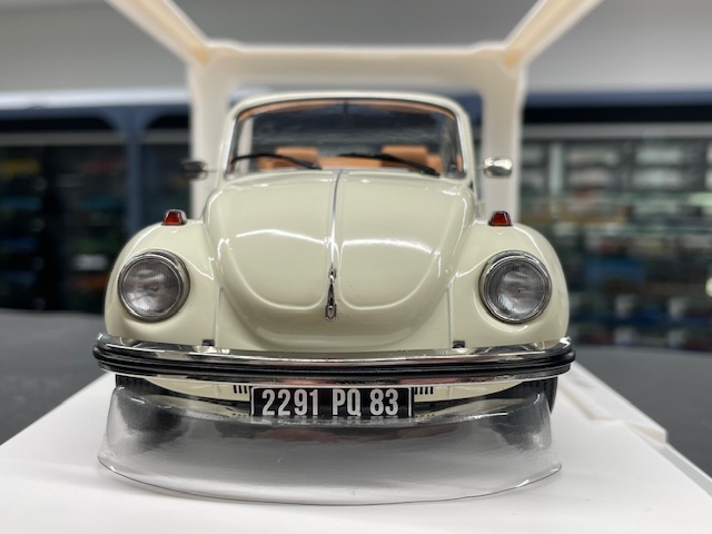 Volkswagen Beetle, 1:18 Norev - Image 2