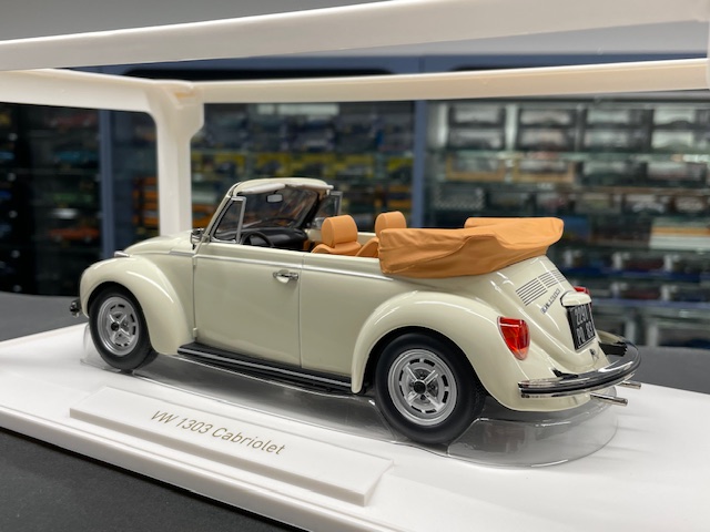 Volkswagen Beetle, 1:18 Norev - Image 3