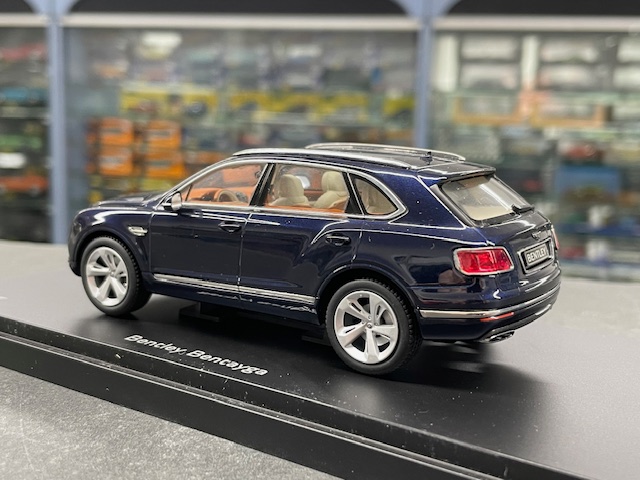 Bentley Bentayga, 1:43 Kyosho - Image 2