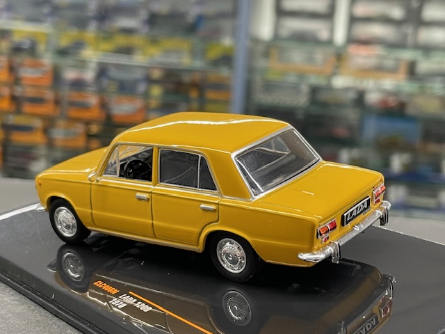 Lada 1200, 1:43 IXO - Image 2