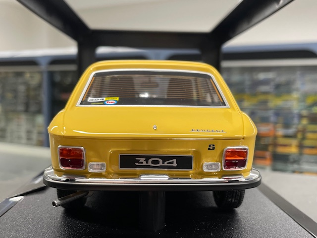 Peugeot 304 S Coupe, 1:18 OTTO - Image 4