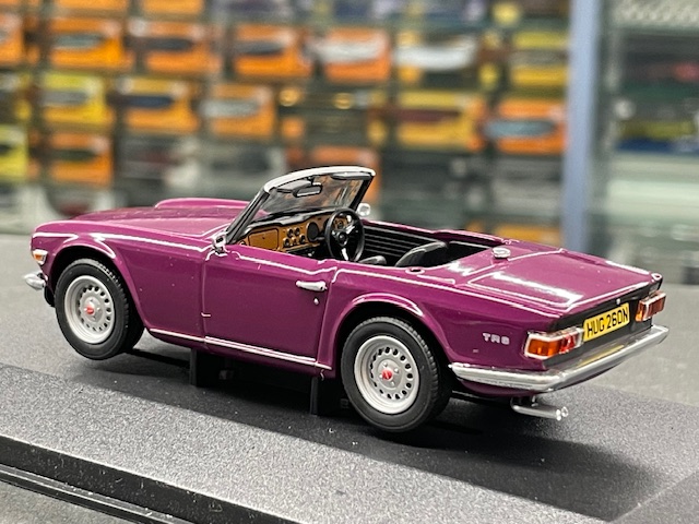 Triumph TR6, 1:43 Vanguards - Image 2