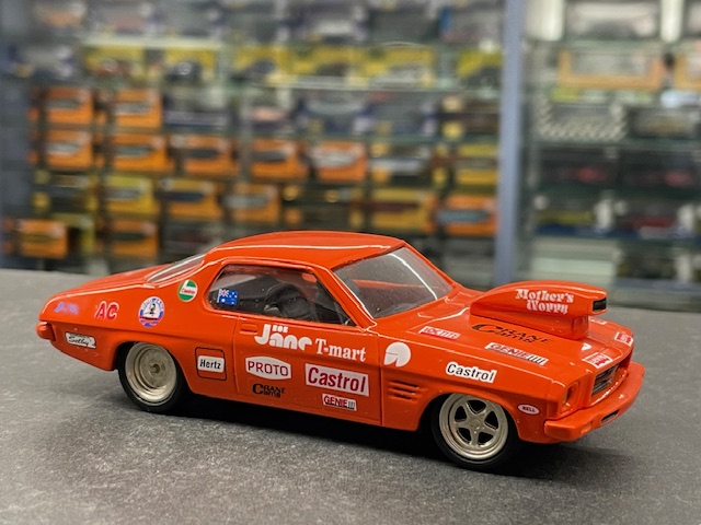 Holden HQ Monaro, 1:43 Dinkum - Image 3