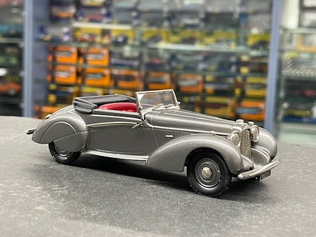 Lagonda Rapide, 1:43 Lansdowne - Image 3