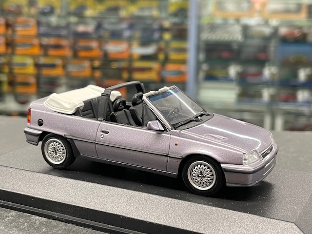 Opel Kadett, 1:43 Minichamps - Image 3