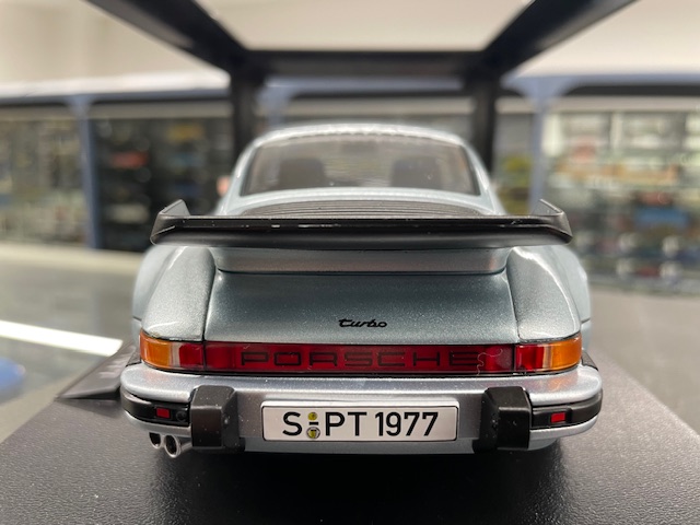 Porsche 930 Turbo, 1:18 KK-Scale - Image 4